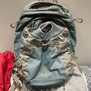 Osprey Sirrus 24 hiking backpack